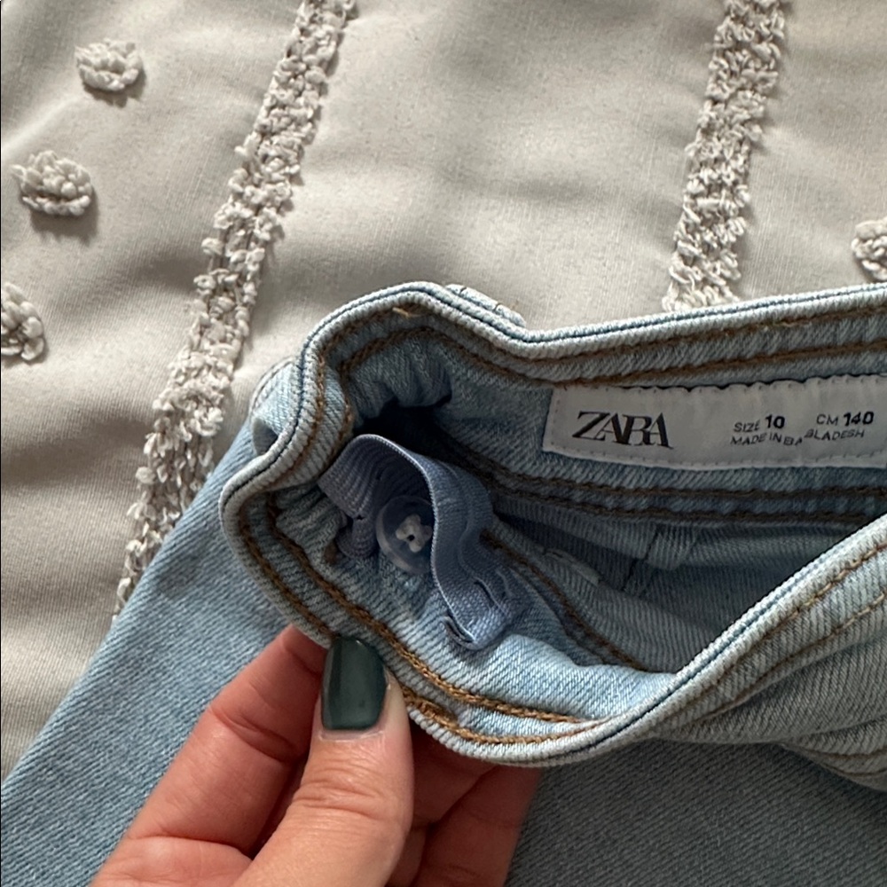 Zara Light Blue Denim Jeans - Picture 4 of 4